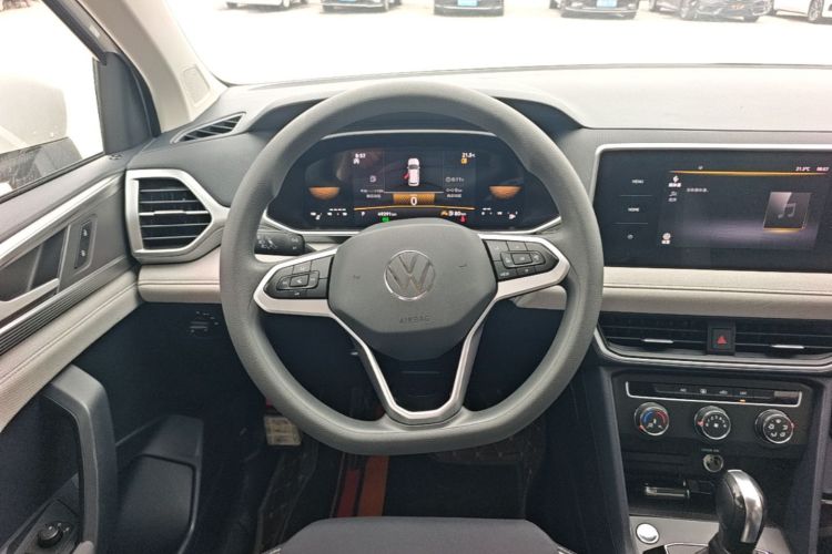 Volkswagen Tharu 2023 #15 Volkswagen Tharu 2023 car image #15