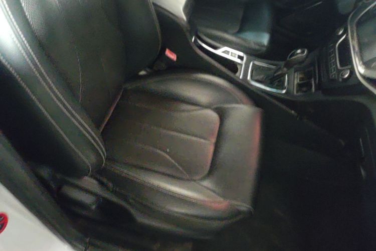 GEELY Emgrand 2016 #24 GEELY Emgrand 2016 car image #24
