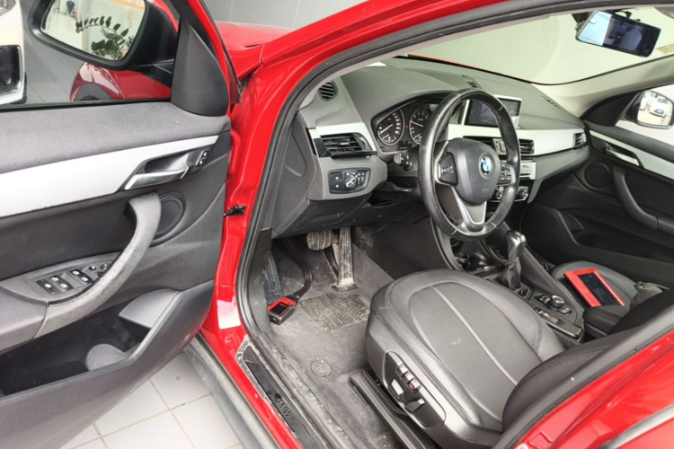 BMW X1 2018 car image #16