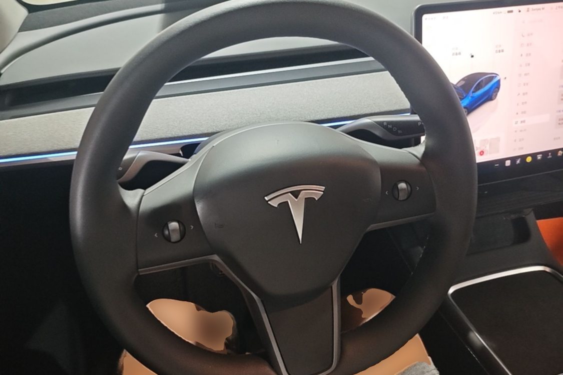 Tesla Model Y 2024 #16 Tesla Model Y 2024 car image #16