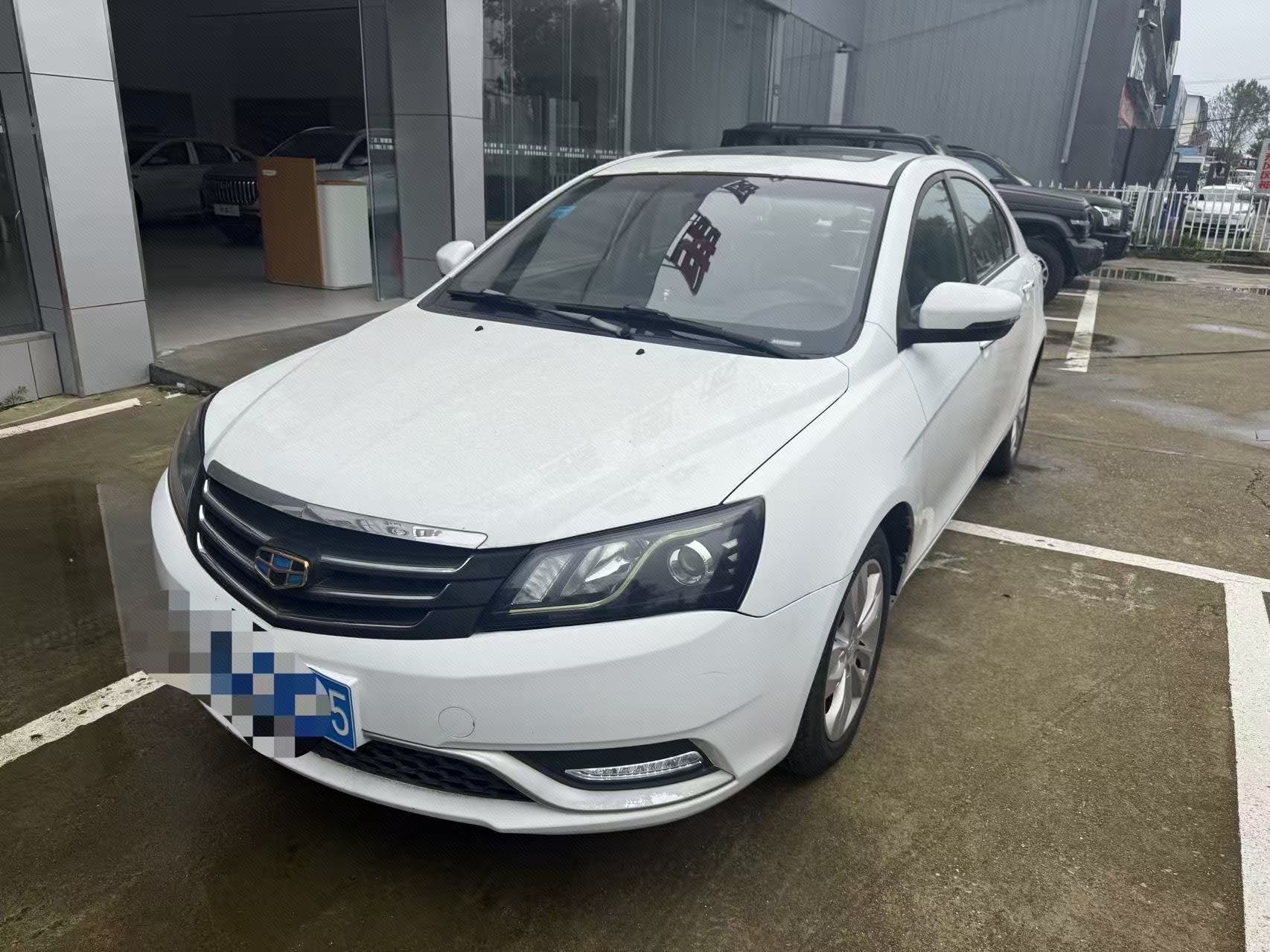 GEELY Emgrand 2015 GEELY Emgrand 2015 car image