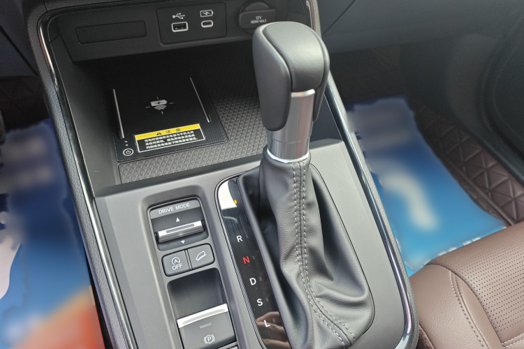 Honda CR-V 2023 immagine di auto #17