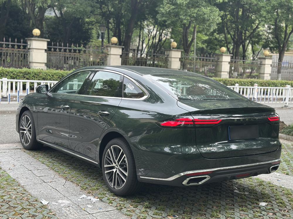 GEELY Emgrand 2025 car image #4