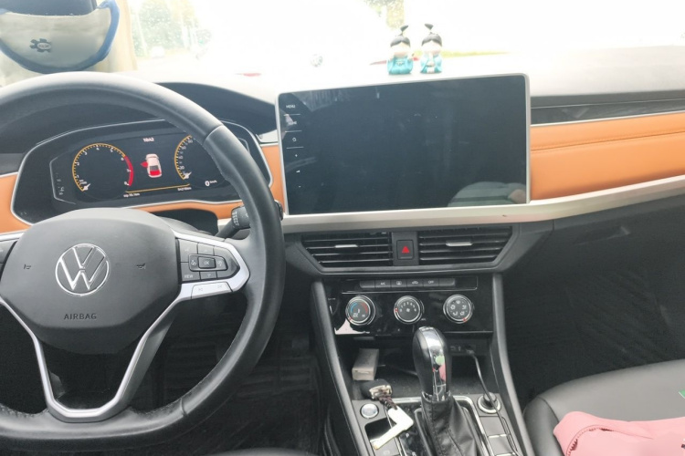Volkswagen Bora 2023 car image #7