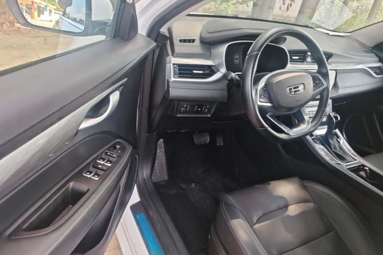 GEELY Emgrand 2020 car image #16