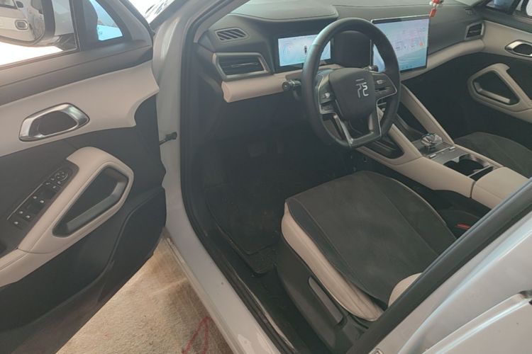 BYD YuanUP 2024 #16 BYD YuanUP 2024 car image #16