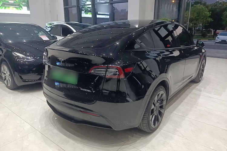 Tesla Model Y 2022 #7 Tesla Model Y 2022 car image #7