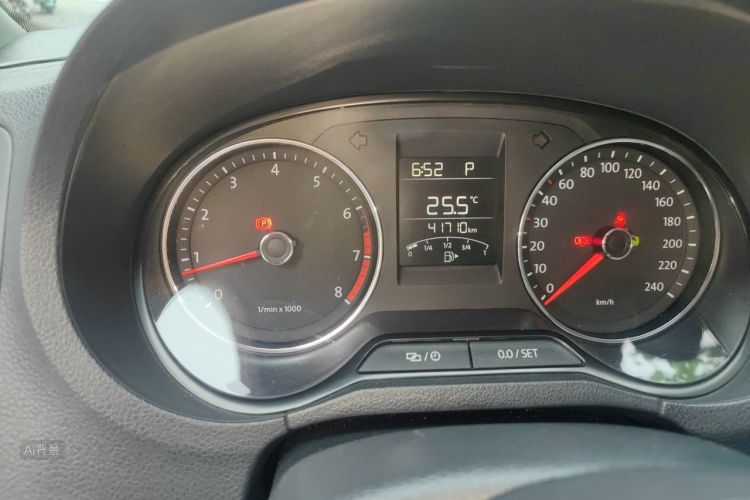Volkswagen Polo 2015 #14 Volkswagen Polo 2015 car image #14