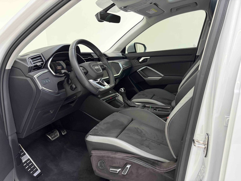 Audi Q3 2023 #7 Audi Q3 2023 car image #7