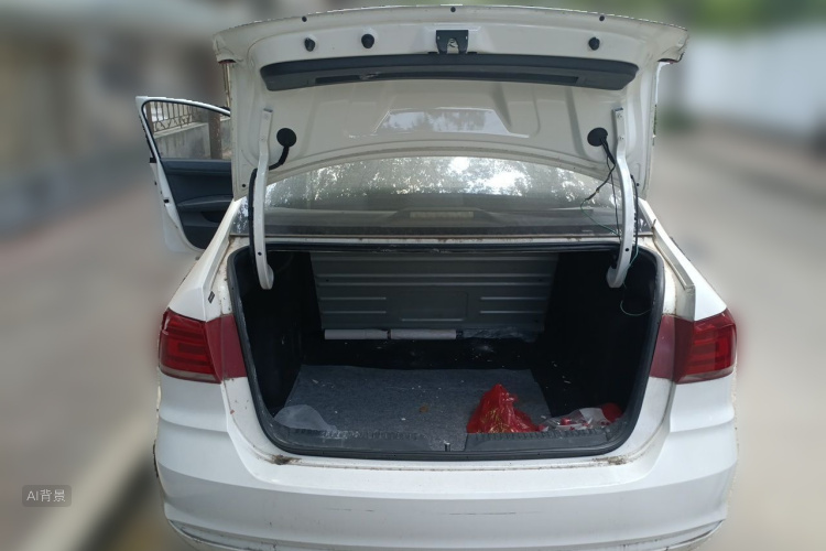 Volkswagen Santana 2017 car image #21