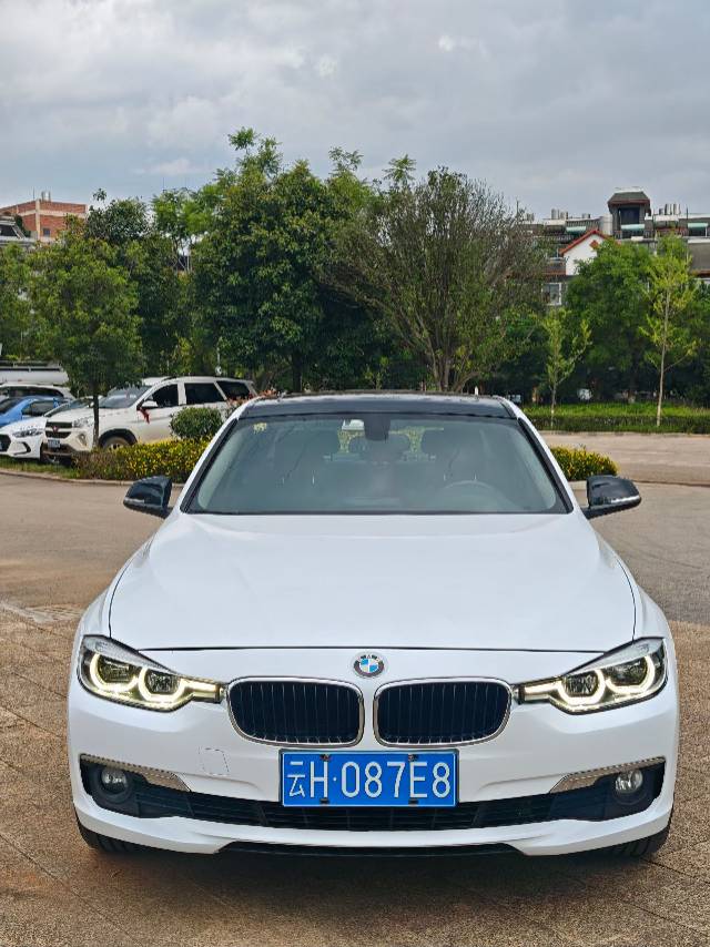 BMW 3 Series 2017 #2 BMW 3 Series 2017 car image #2