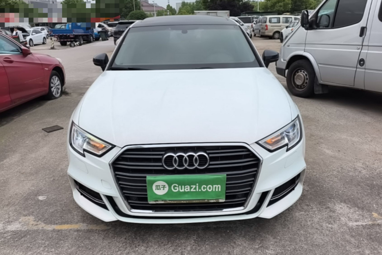 Audi A3 2018 car image #3