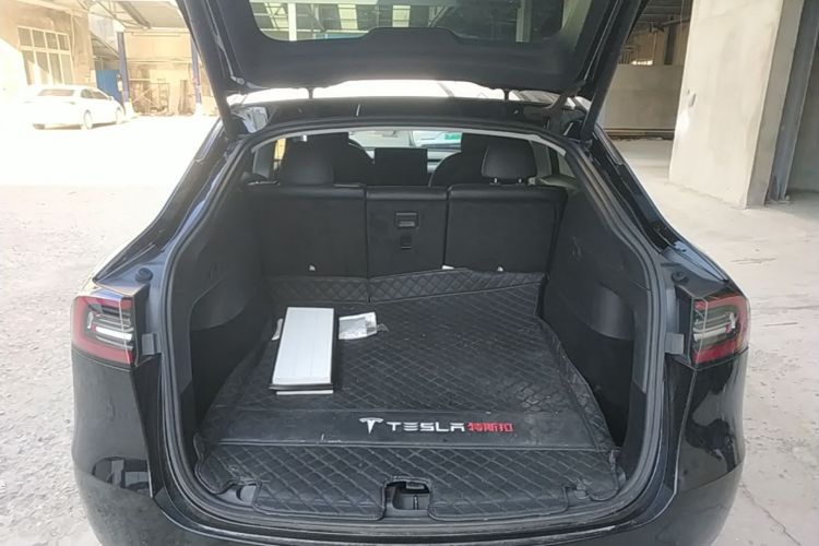 Tesla Model Y 2021 #19 Tesla Model Y 2021 car image #19