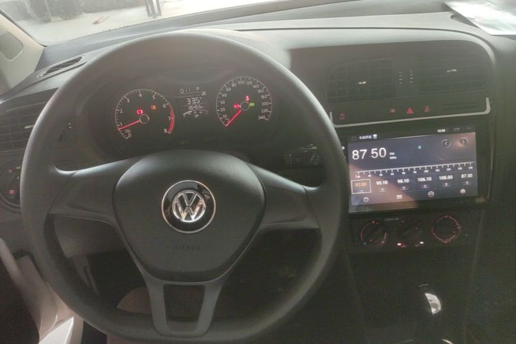 Volkswagen Polo 2019 #10 Volkswagen Polo 2019 car image #10