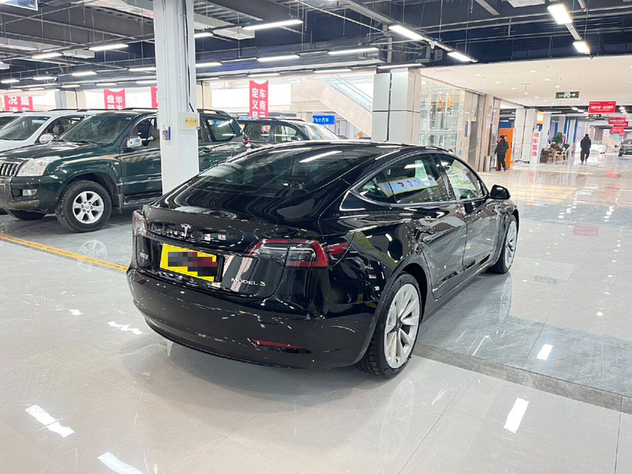 Tesla Model 3 2022 car image #9