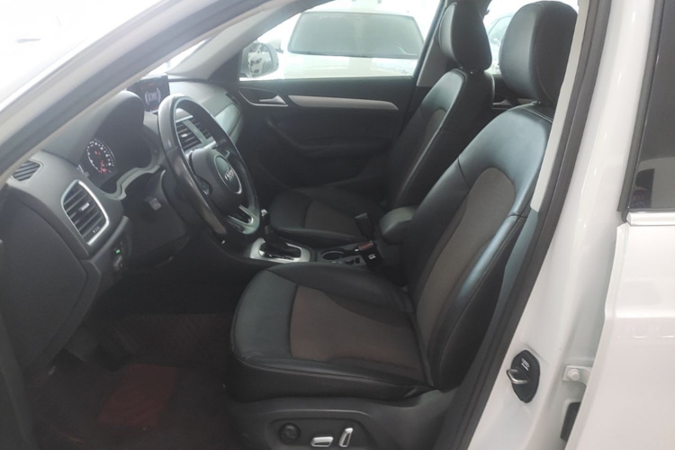 Audi Q3 2017 #15 Audi Q3 2017 car image #15
