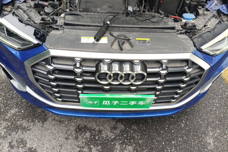 Audi Q3 2020 car image #22