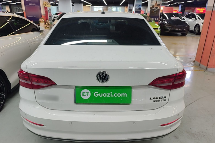 Volkswagen Lavida 2020 car image #6