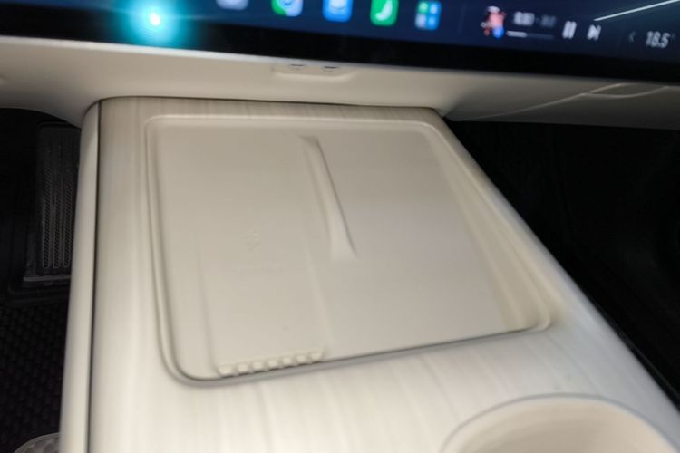 MI SU7 2025 #9 MI SU7 2025 immagine di auto #9