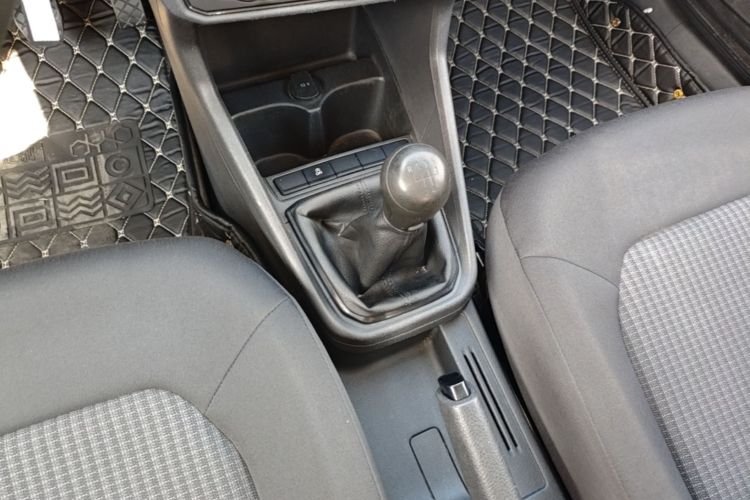 Volkswagen Santana 2019 car image #14
