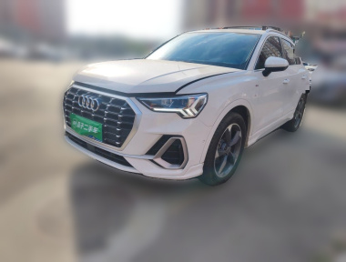 Audi Q3 2023 car image 