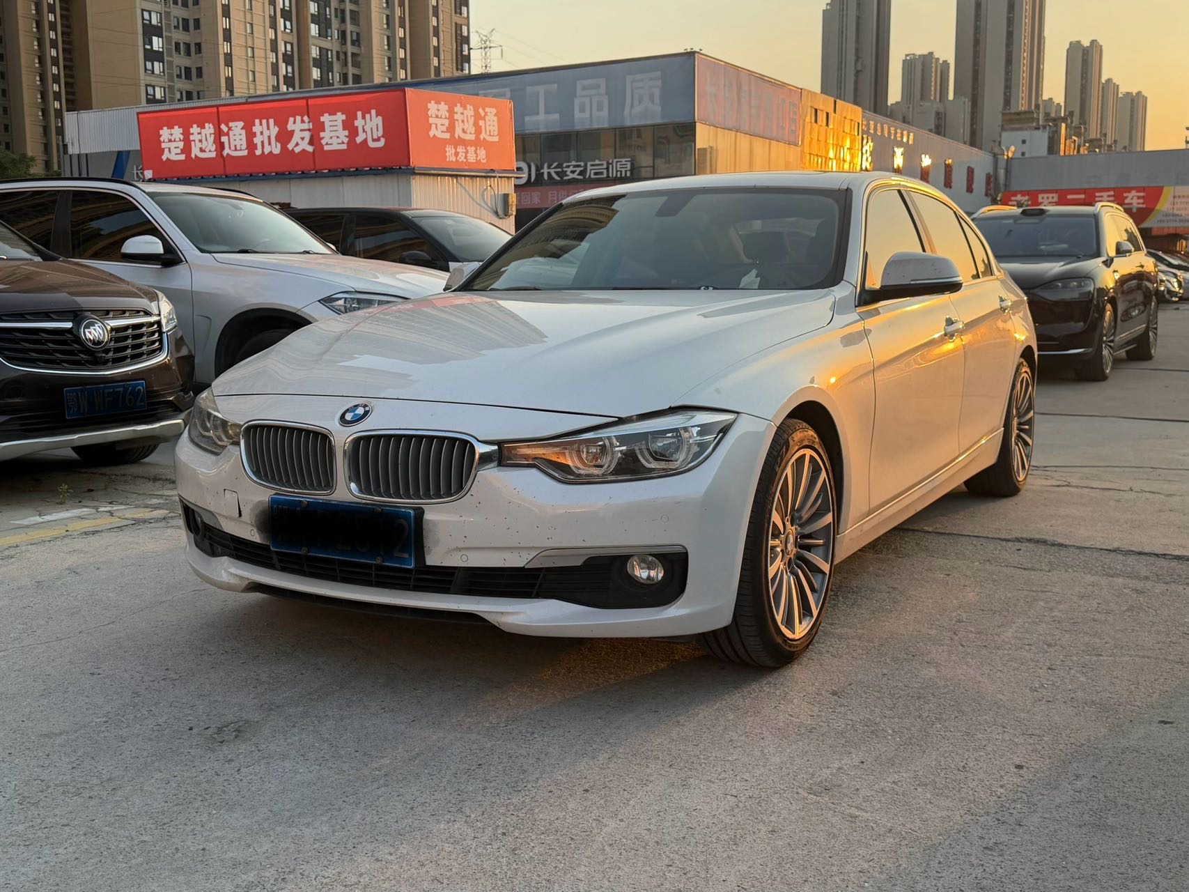 BMW 3 Series 2019 BMW 3 Series 2019 imagen de coche