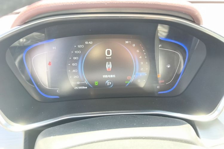 2018 immagine di auto #13