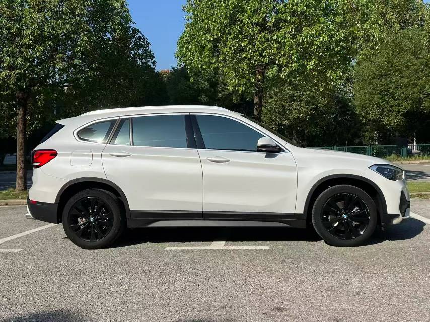 BMW X1 2021 #3 BMW X1 2021 car image #3