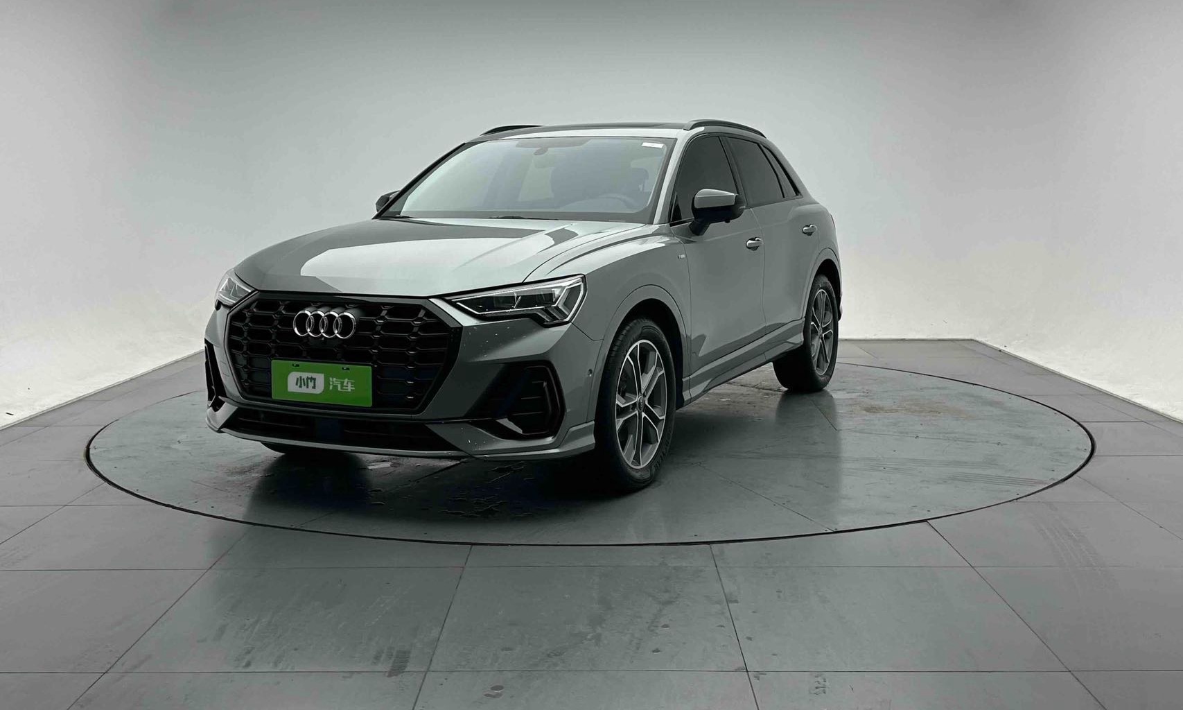 Audi Q3 2023 car image 