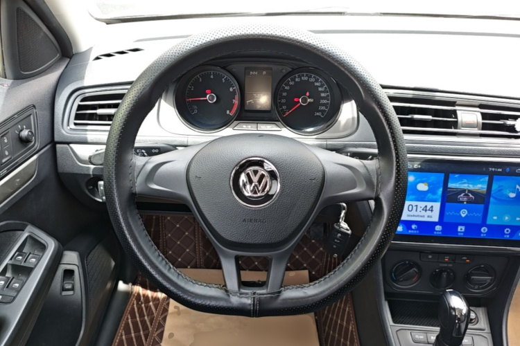 Volkswagen Lavida 2020 car image #11