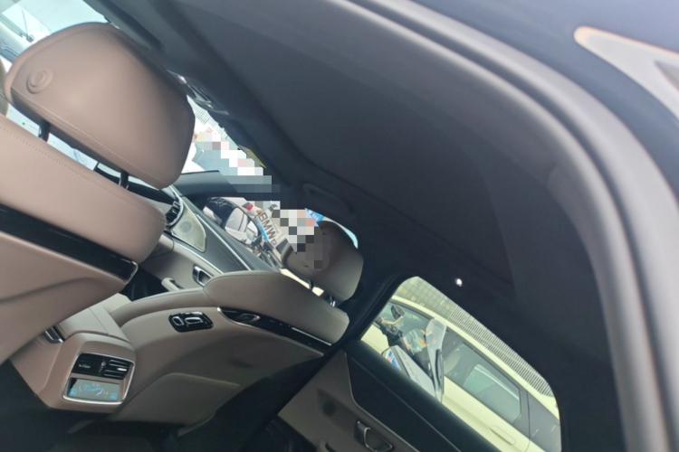 BYD Han 2025 car image #18