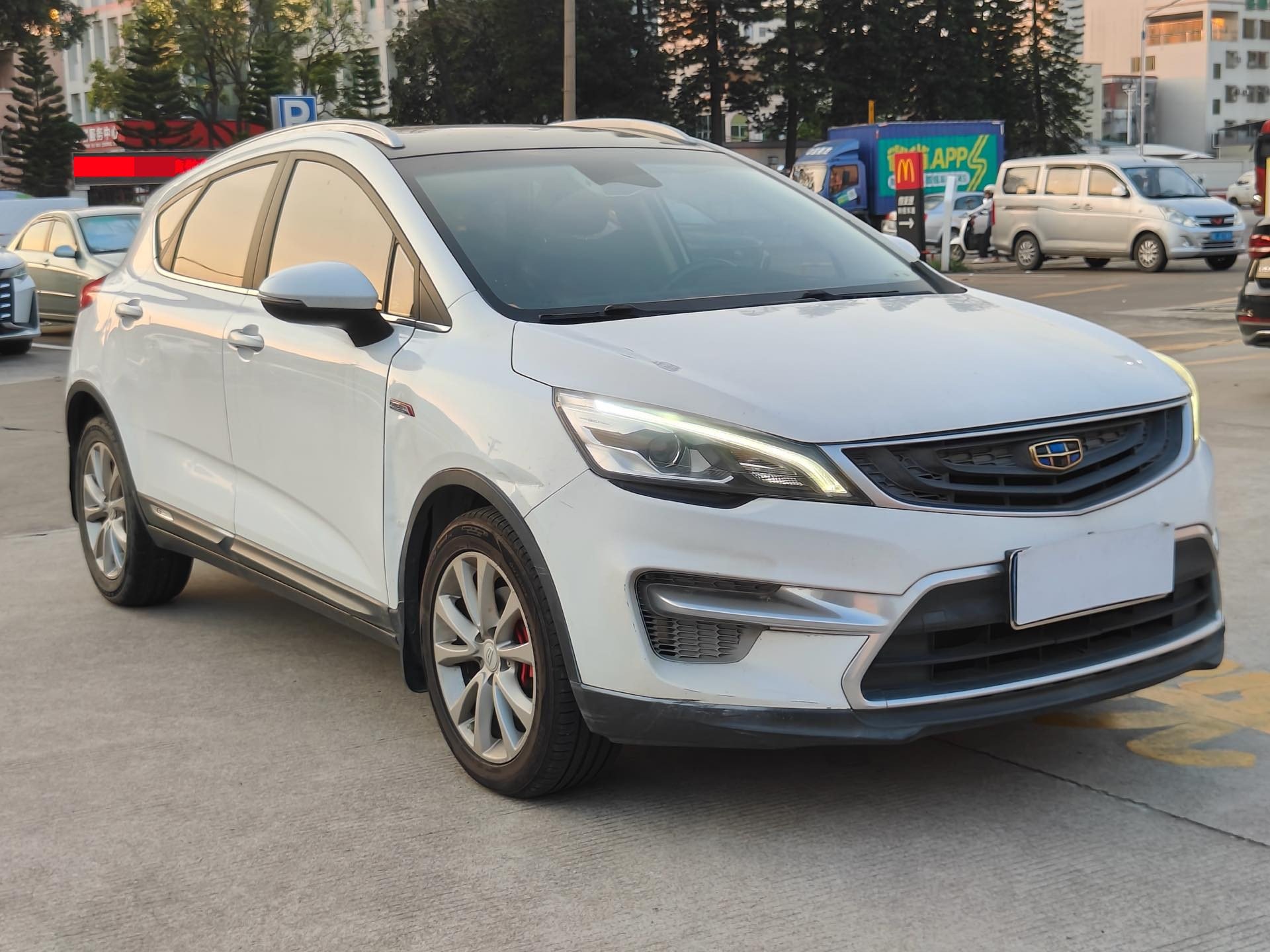 GEELY Emgrand GS 2018 #3 GEELY Emgrand GS 2018 car image #3