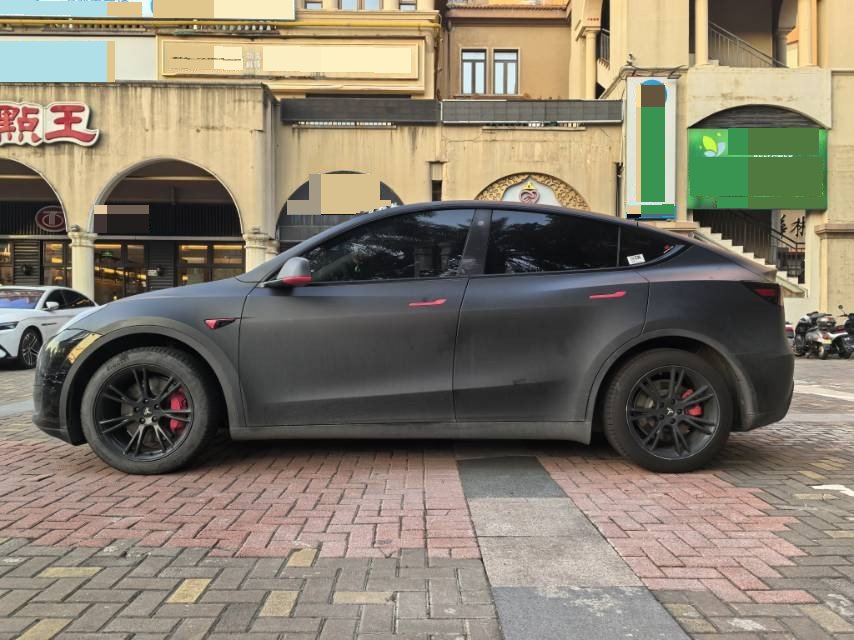 Tesla Model Y 2023 #3 Tesla Model Y 2023 صورة سيارة #3