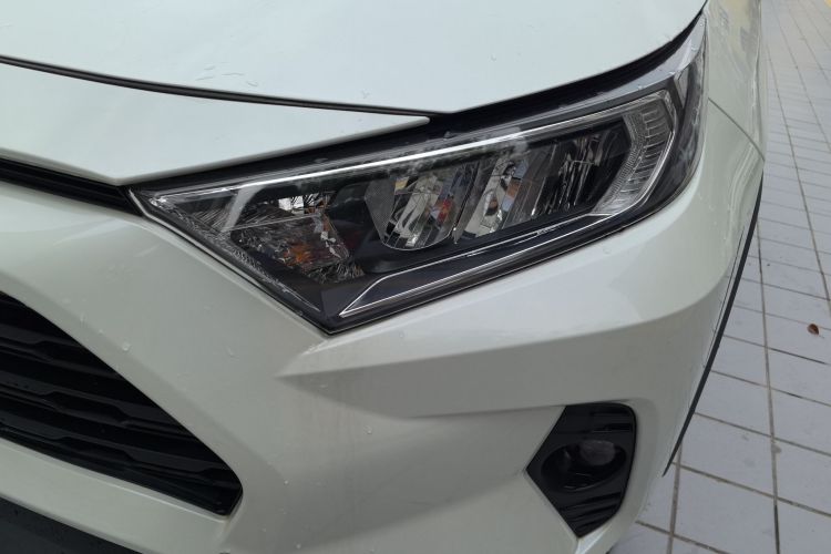 Toyota RAV4 2020 imagem de carro #23