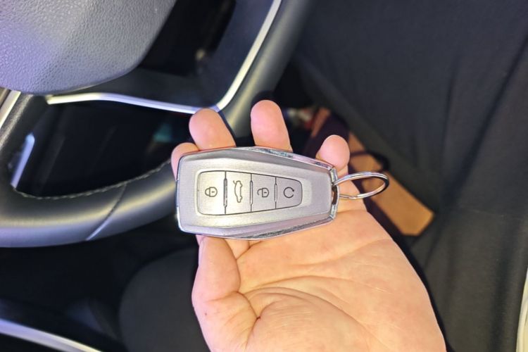 GEELY Coolray 2021 car image #9