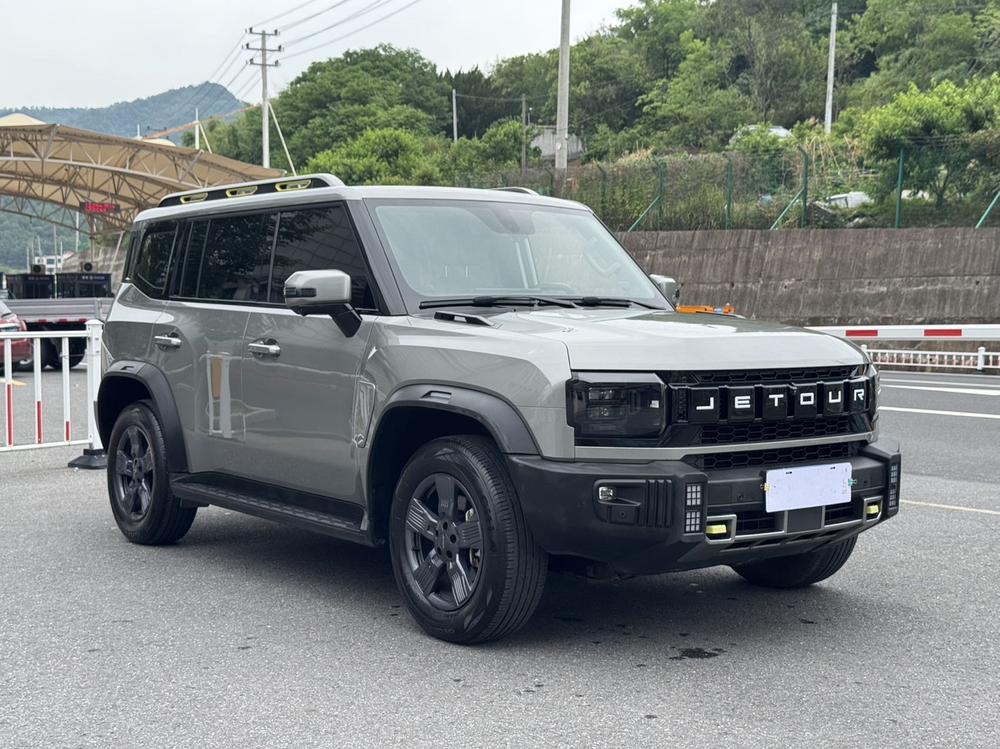 Jetour Traveller 2024 car image #3
