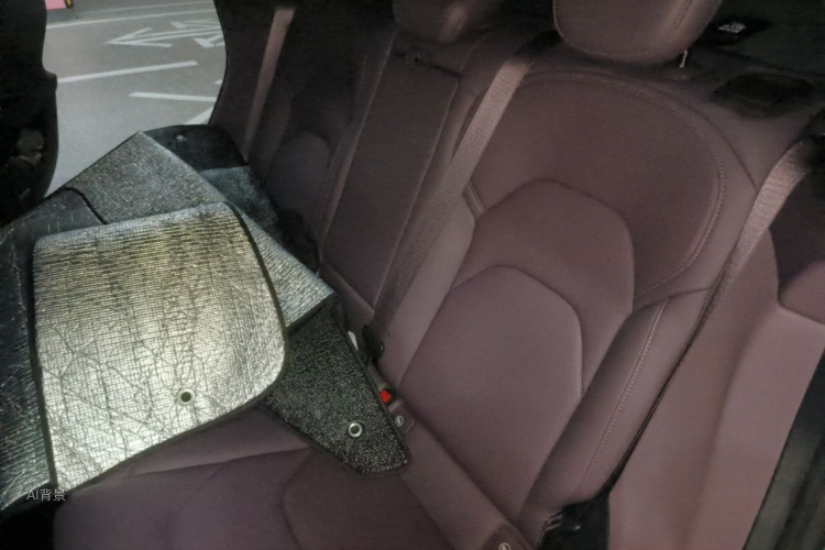 MI SU7 2025 car image #19