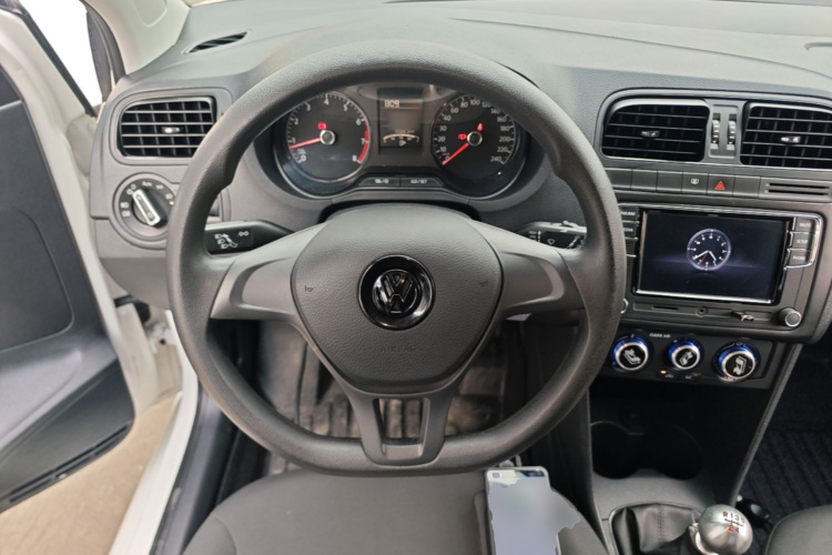 Volkswagen Polo 2017 #11 Volkswagen Polo 2017 car image #11
