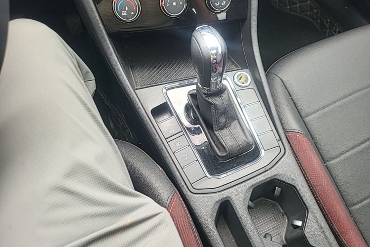 Volkswagen Bora 2022 car image #14