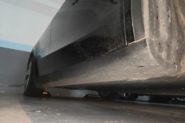 Tesla Model Y 2023 car image #19