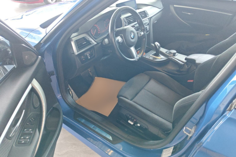 BMW 3 Series 2018 #12 BMW 3 Series 2018 car image #12