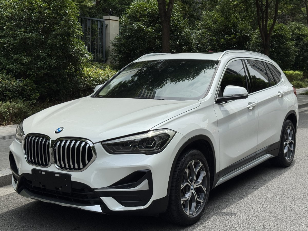 BMW X1 2020 BMW X1 2020 car image