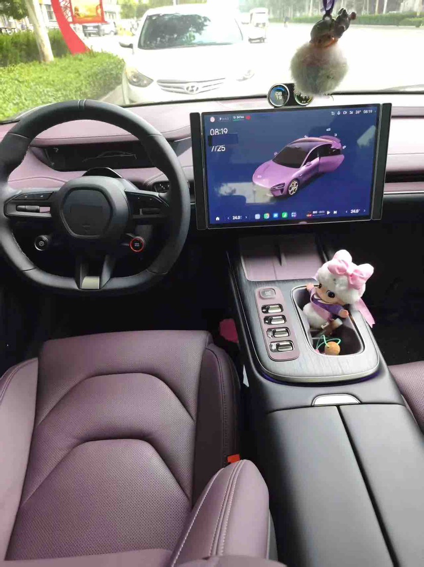 MI SU7 2025 car image #5