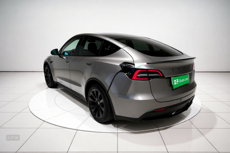Tesla Model Y 2024 car image #5