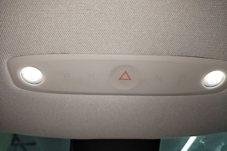 Tesla Model Y 2025 car image #14