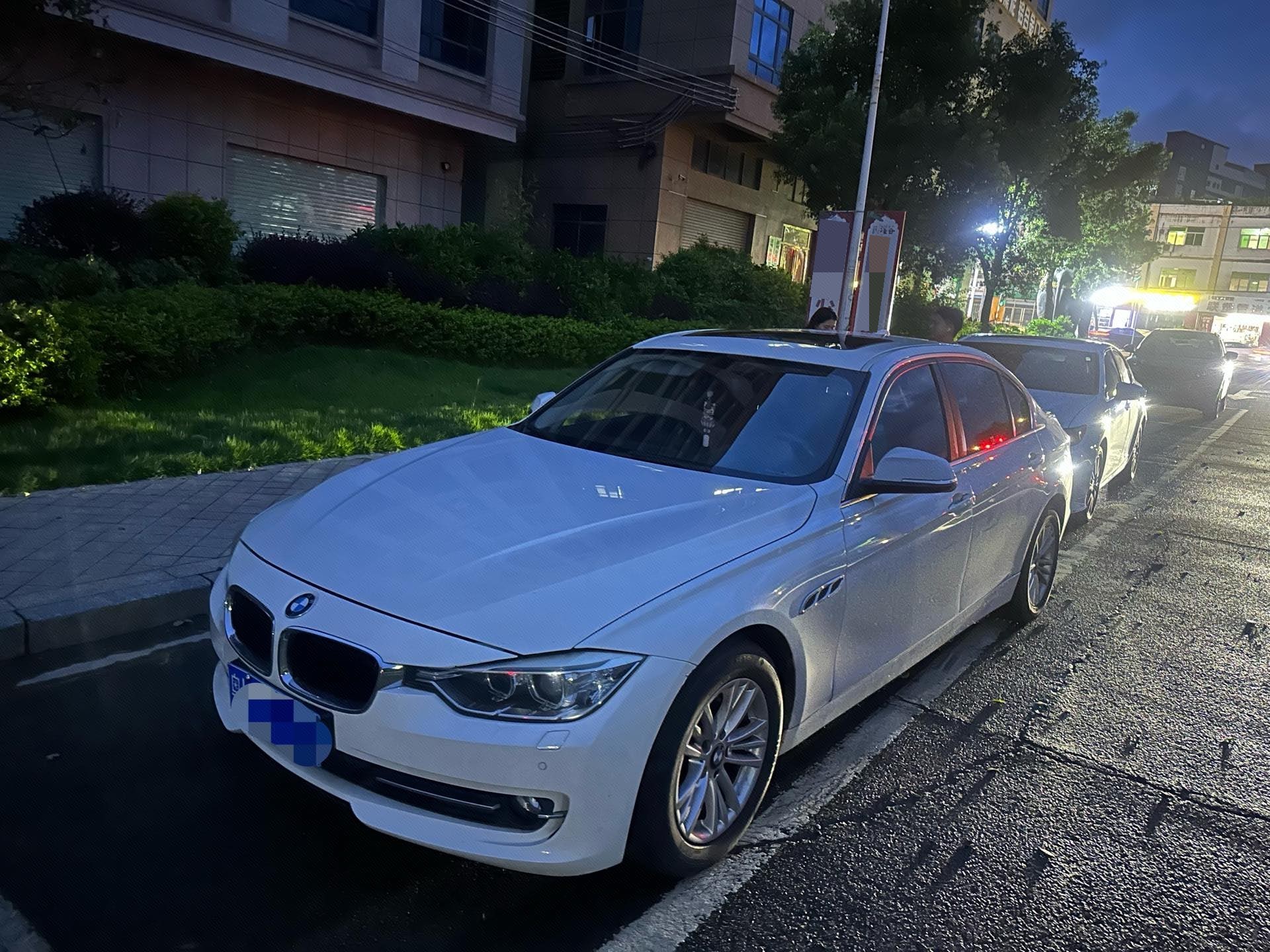BMW 3 Series 2015 BMW 3 Series 2015 car image