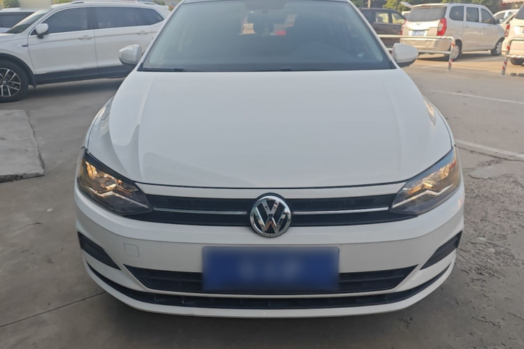Volkswagen Polo 2021 car image #3