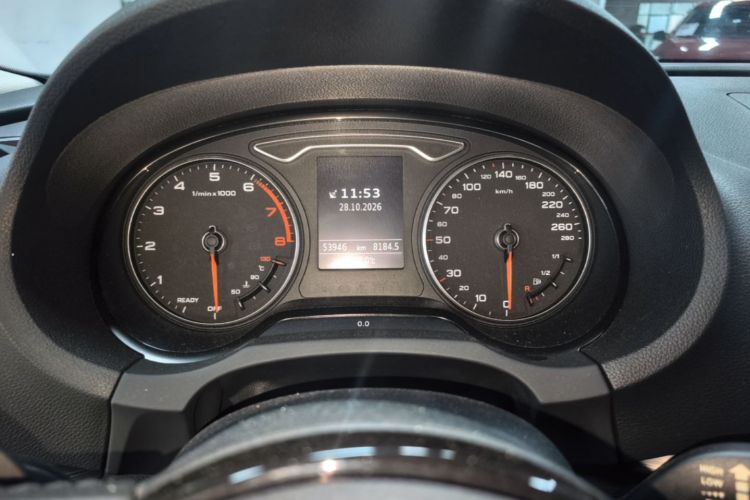Audi A3 2016 car image #12