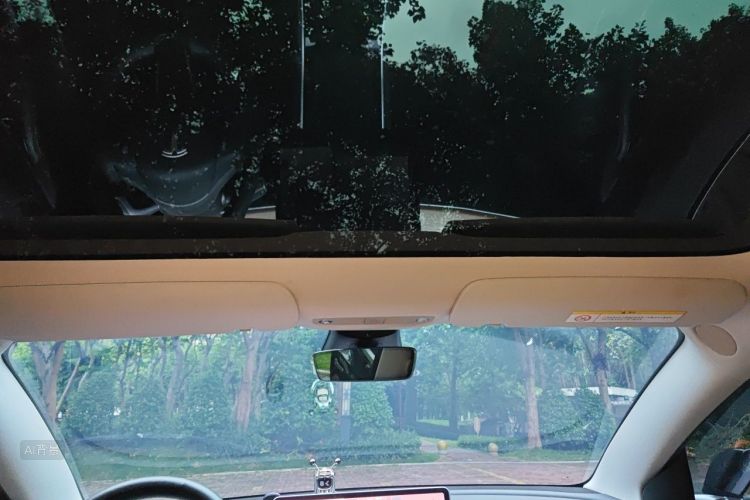 Tesla Model 3 2020 car image #20