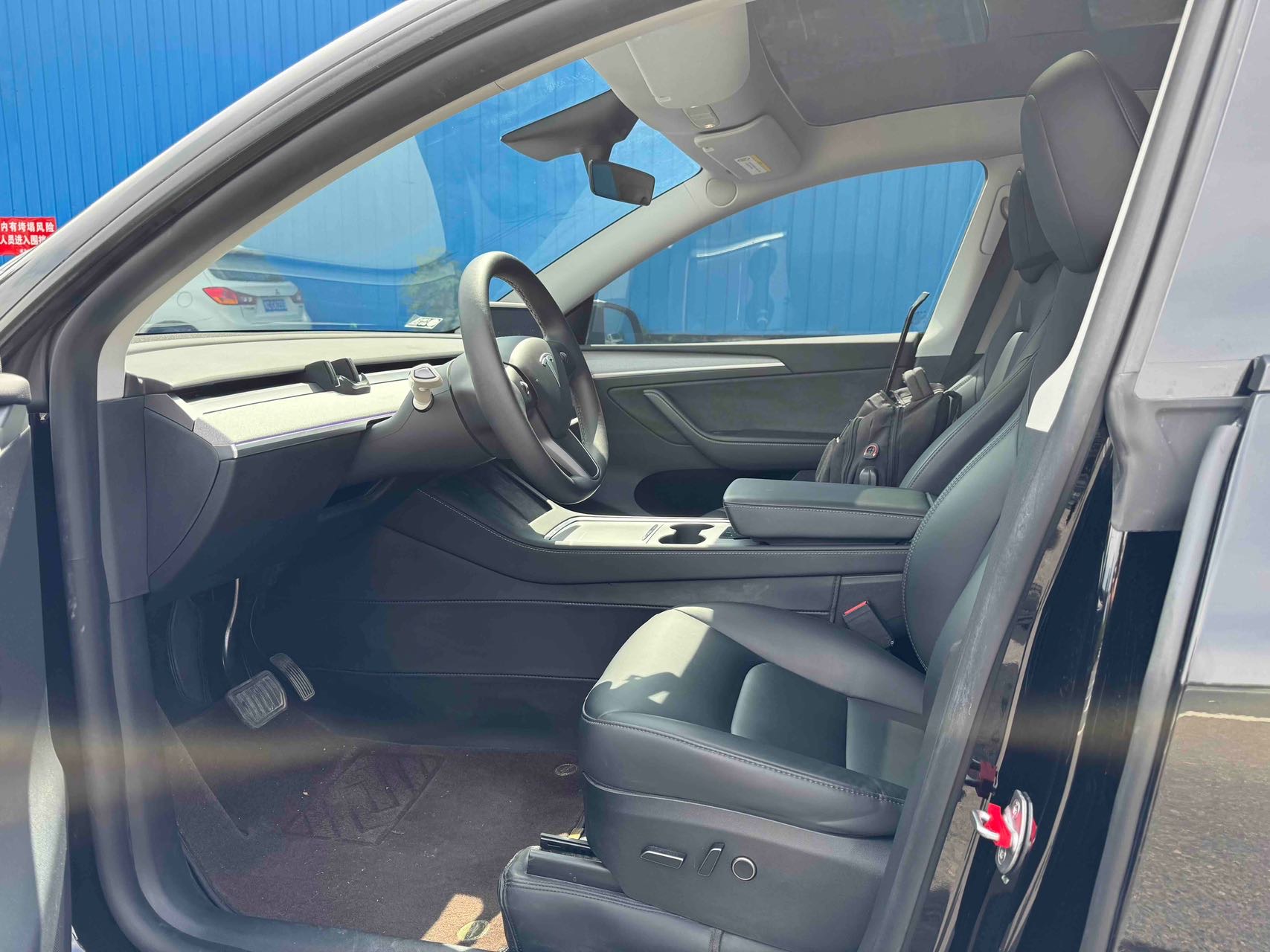 Tesla Model Y 2024 car image #6